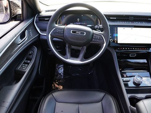Certified 2026 Jeep Grand Cherokee Limited w/ Limited Altitude Package AWD/4WD image 21