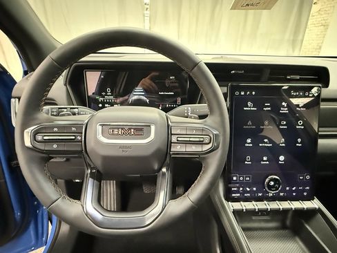 New 2026 GMC Terrain AT4 w/ Convenience Package III image 28