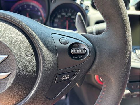 Used 2019 Nissan 370Z NISMO RWD image 24