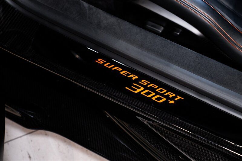 Used 2022 Bugatti Chiron Super Sport AWD/4WD image 29