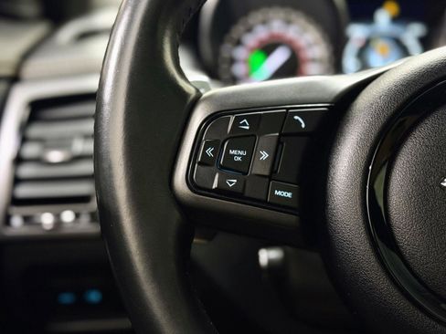 Used 2016 Jaguar F-TYPE R image 17