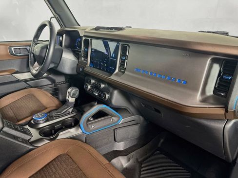 Used 2023 Ford Bronco Outer Banks AWD/4WD image 34