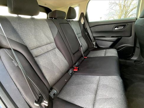 Used 2025 Nissan Rogue SV image 25