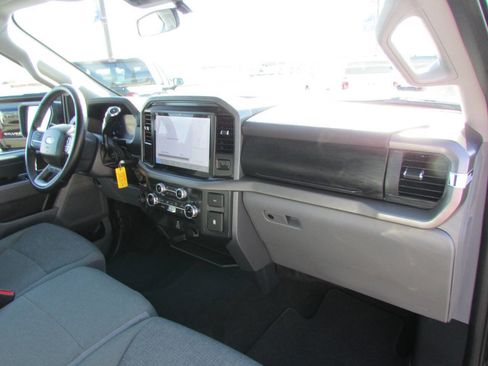 Used 2025 Ford F150 XLT w/ Equipment Group 301A Standard image 16