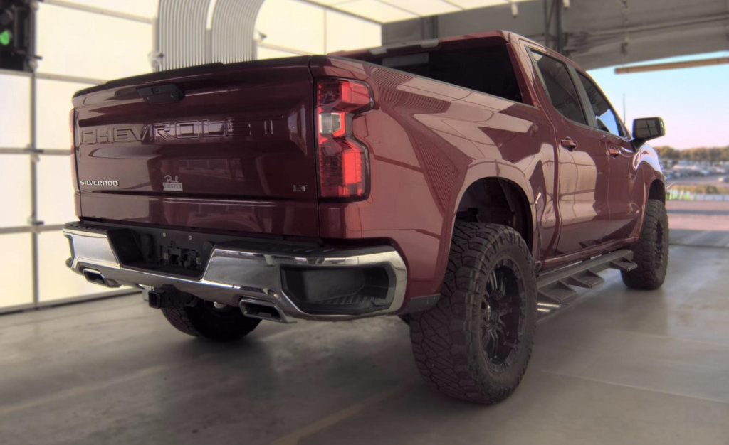 Used 2021 Chevrolet Silverado 1500 LT w/ All Star Edition Plus AWD/4WD image 3