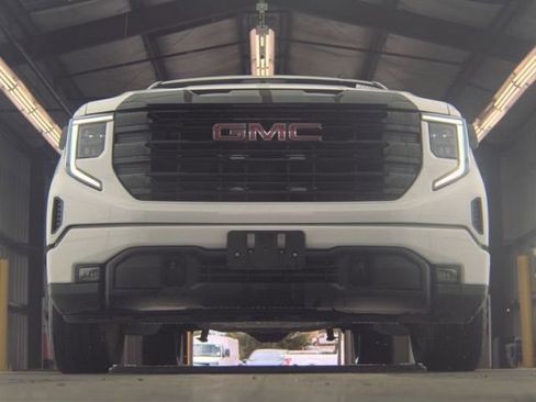 Used 2023 GMC Sierra 1500 Elevation RWD image 13