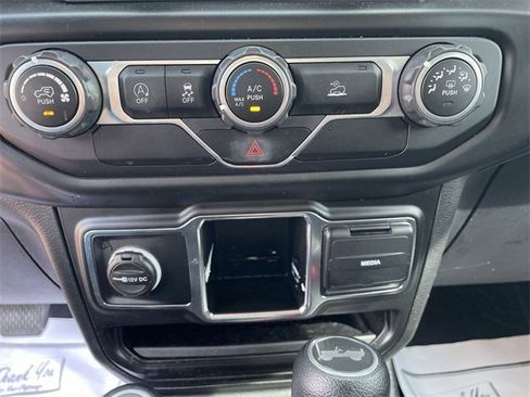 Used 2021 Jeep Wrangler Sport image 22