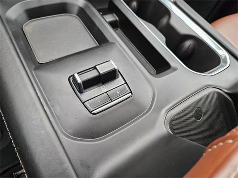 Used 2024 GMC Sierra 3500 Denali Ultimate image 26