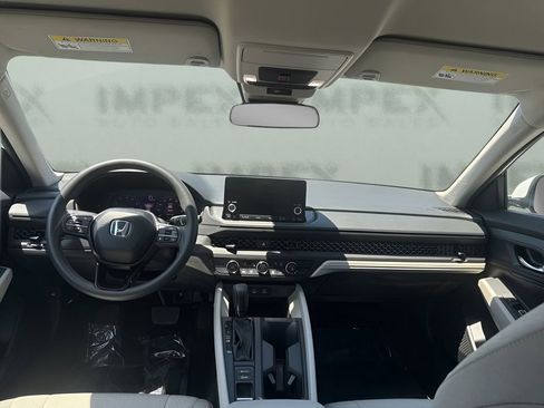 Used 2025 Honda Accord LX image 13
