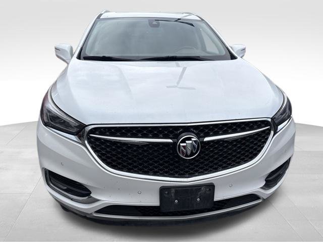 Used 2018 Buick Enclave Avenir w/ Avenir Technology Package AWD/4WD image 4