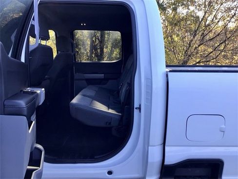 Used 2023 Ford F250 XLT image 19