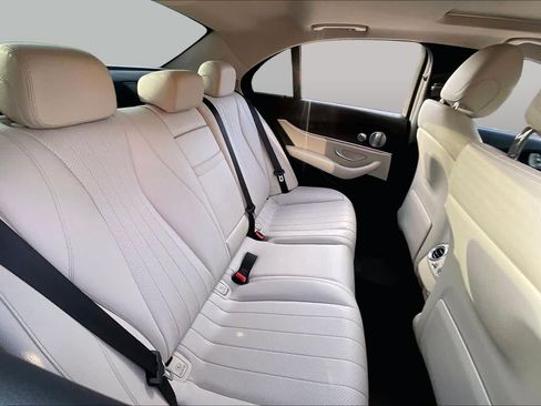 Used 2017 Mercedes-Benz E 300 image 20