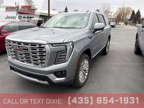 Used 2025 GMC Yukon Denali w/ Sun & Power Step Package image 1