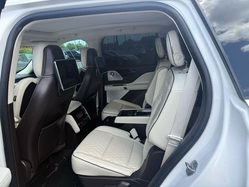 Used 2020 Lincoln Aviator Black Label w/ Dynamic Handling Package AWD/4WD image 15