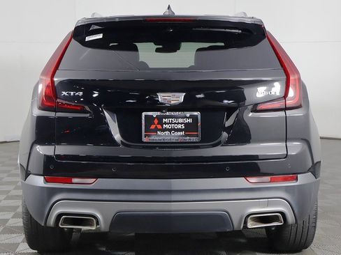 Used 2022 Cadillac XT4 Premium Luxury w/ Safety Alert Package image 10
