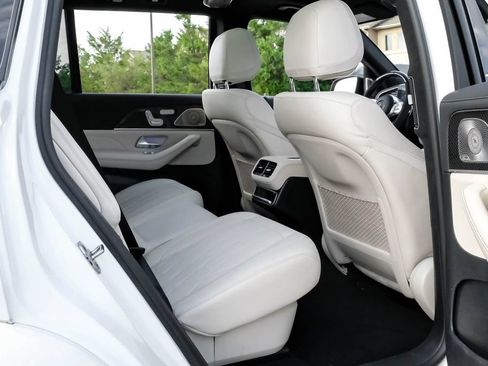 Used 2022 Mercedes-Benz GLS 63 AMG 4MATIC image 36