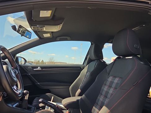 Used 2016 Volkswagen GTI S w/ Lighting Package (SEL) image 10