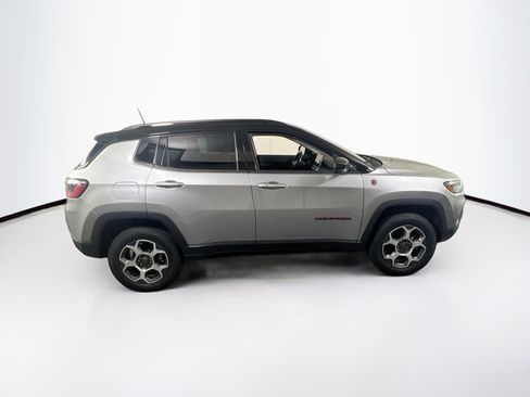 Used 2022 Jeep Compass Trailhawk w/ Sun and Sound Group AWD/4WD image 4