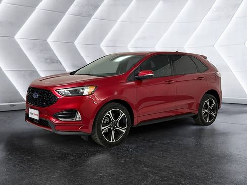 Used 2024 Ford Edge ST w/ Cargo Accessory Package AWD/4WD image 3