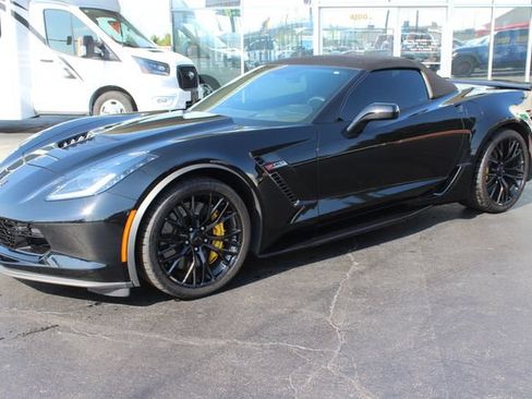 Used 2017 Chevrolet Corvette Z06 RWD image 2