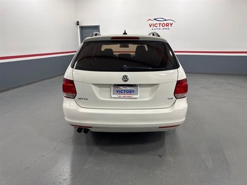 Used 2011 Volkswagen Jetta TDI FWD image 8
