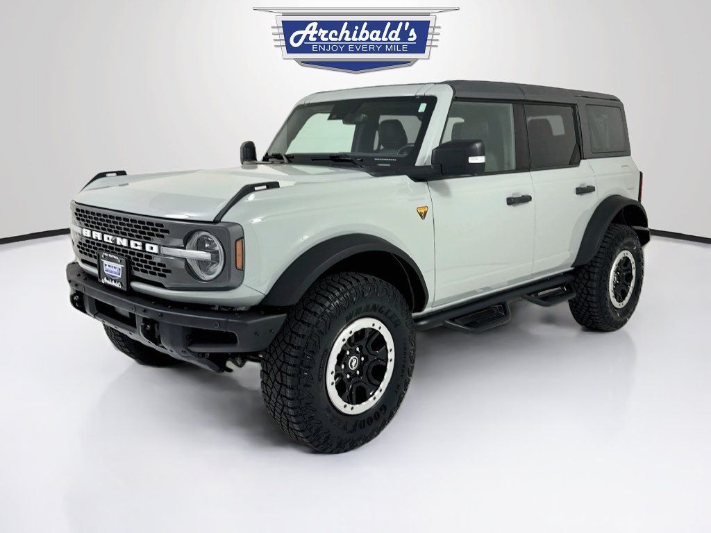 Used 2022 Ford Bronco Badlands AWD/4WD image 3