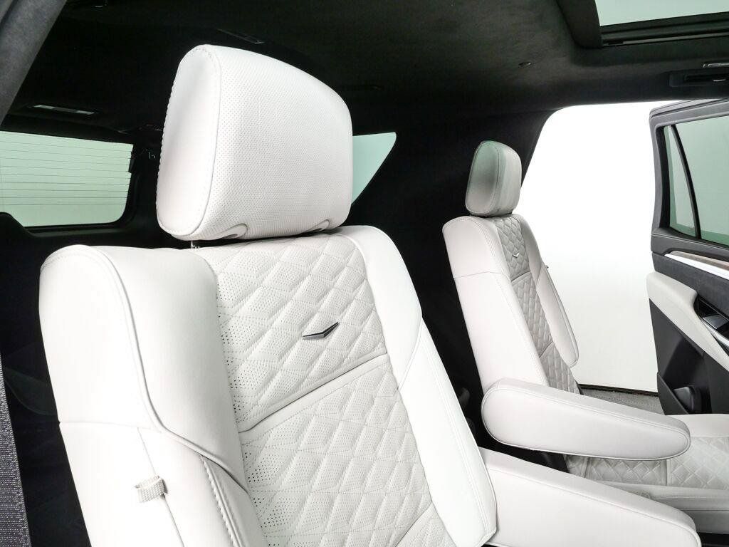 Used 2026 Cadillac Escalade Platinum Sport w/ LPO, ONYX Package AWD/4WD image 24