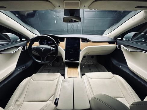 Used 2018 Tesla Model S 100D AWD/4WD image 25
