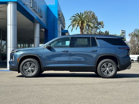 New 2026 Chevrolet Traverse LT w/ Enhanced Driving Package image 2