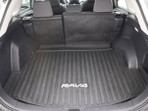 Used 2023 Toyota RAV4 XLE w/ Convenience Package image 27