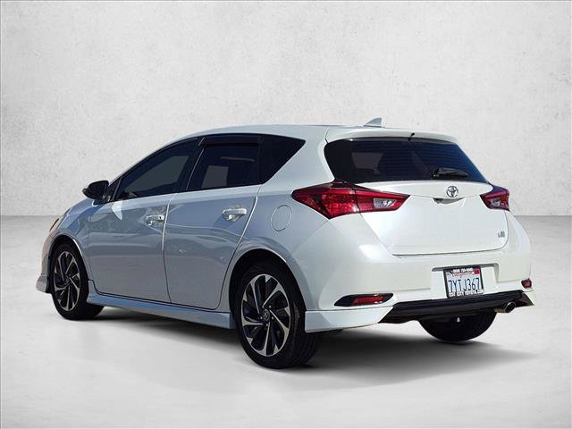 Used 2018 Toyota Corolla iM w/ Carpet Mat Package (TMS) FWD image 7