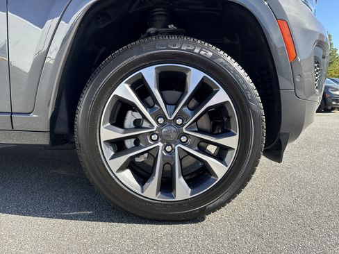 New 2025 Jeep Grand Cherokee L Overland w/ Luxury Tech Group IV AWD/4WD image 11