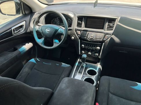 Used 2013 Nissan Pathfinder SV FWD image 16