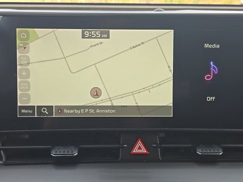 Used 2023 Kia Sportage EX image 6