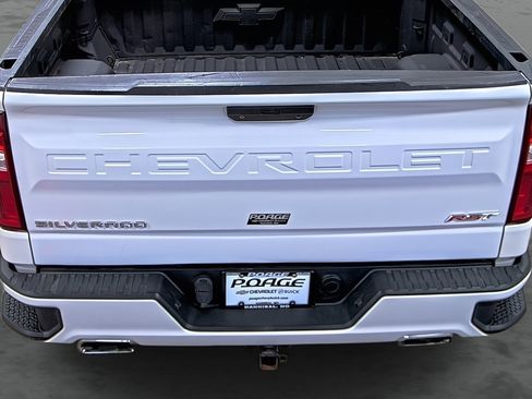 Used 2019 Chevrolet Silverado 1500 RST image 11