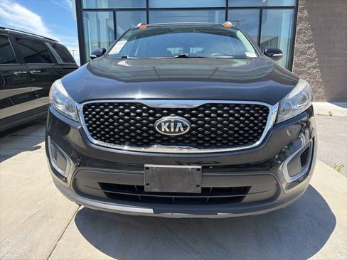 Used 2016 Kia Sorento AWD image 9