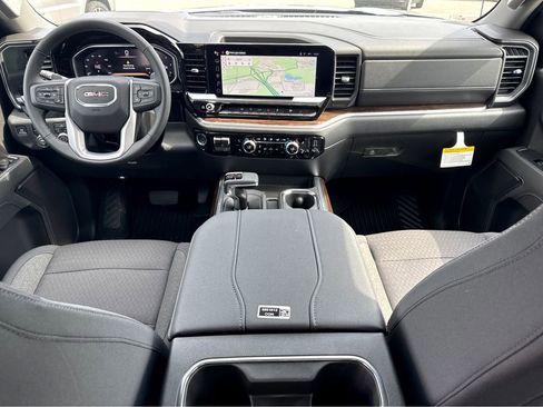 New 2026 GMC Sierra 1500 Elevation image 11