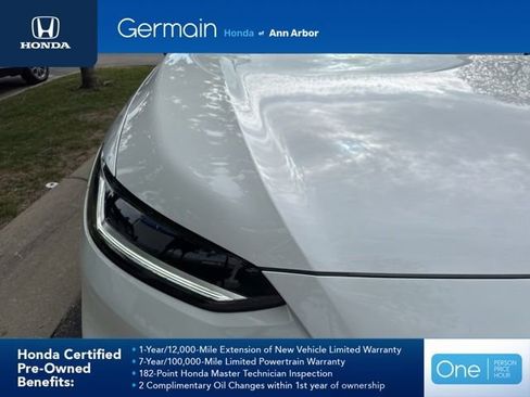 Certified 2026 Honda HR-V Sport image 3