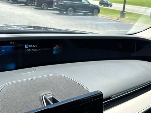 New 2025 Lincoln Nautilus Premier w/ Equipment Group 102A image 29