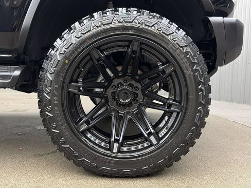 Used 2026 Ford Bronco Heritage Edition AWD/4WD image 10
