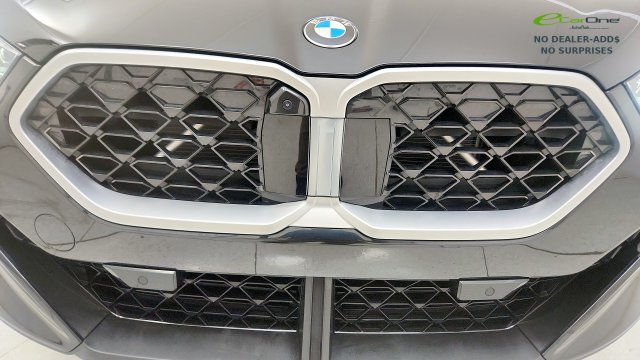 Used 2026 BMW X2 xDrive28i AWD/4WD image 23