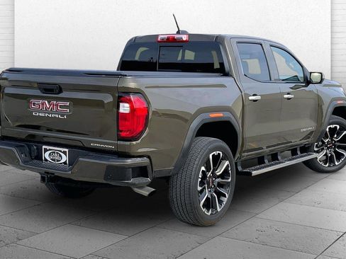 Used 2023 GMC Canyon Denali image 13
