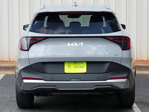 Used 2026 Kia Sportage EX AWD/4WD image 48