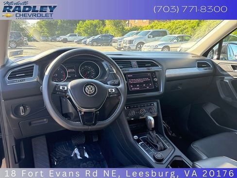Used 2021 Volkswagen Tiguan SE AWD/4WD image 14