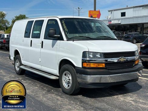 Used 2023 Chevrolet Express 2500 w/ Driver Convenience Package image 3