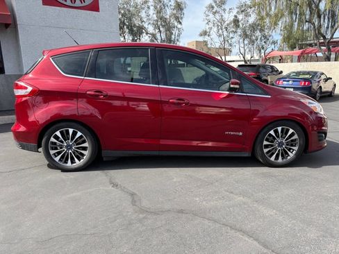Used 2017 Ford C-MAX Titanium w/ Equipment Group 301A image 9