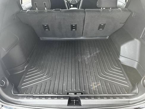 Used 2019 Chevrolet Equinox LT AWD/4WD image 17
