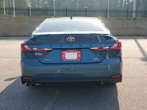 Used 2026 Toyota Camry SE w/ Convenience Package FWD image 5