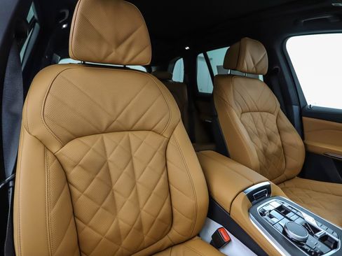 New 2026 BMW X5 xDrive50e image 32