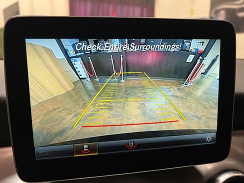 Used 2018 Mercedes-Benz CLA 250 4MATIC image 24